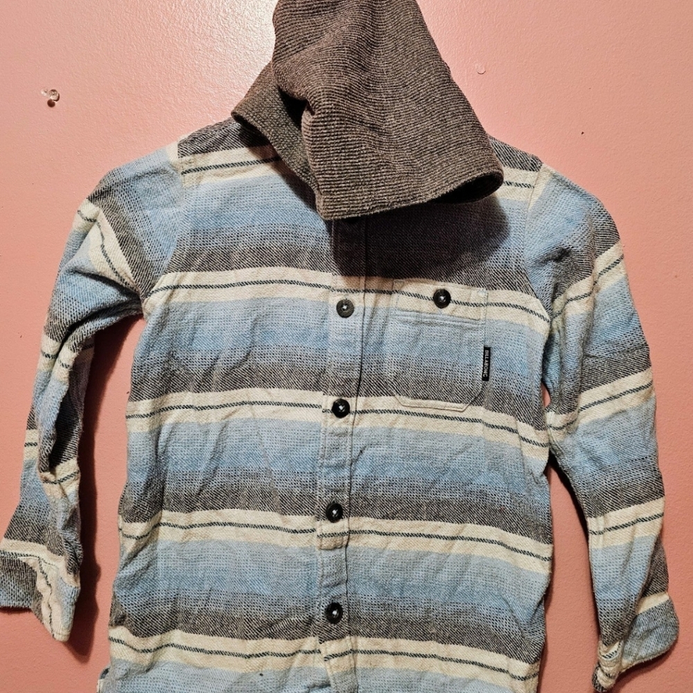 Billabong button-down shirt with attached hood young boy Size 7 flannel